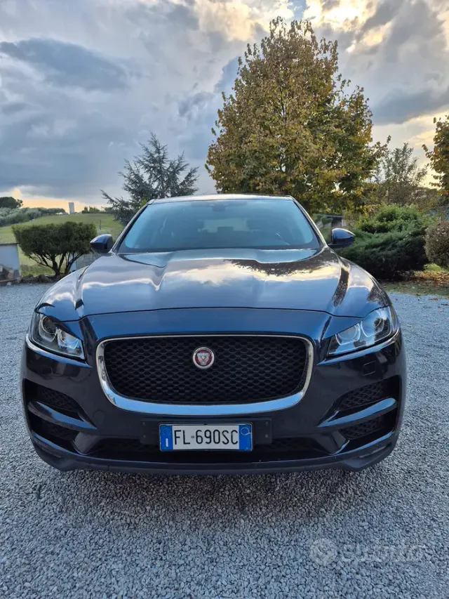 Jaguar F-Pace (X761)