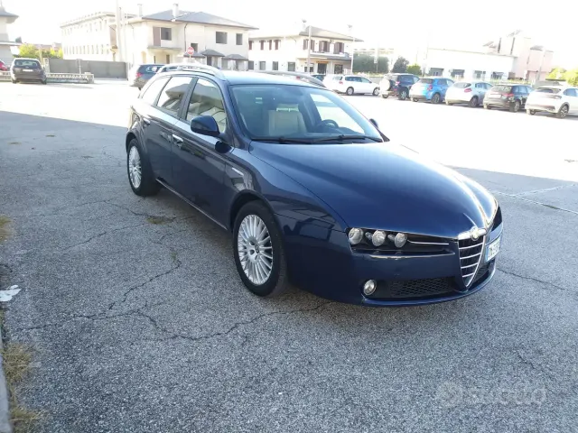 Alfa Romeo 159