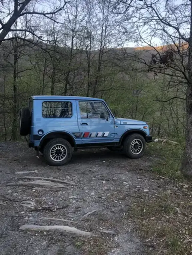 Suzuki SJ 410