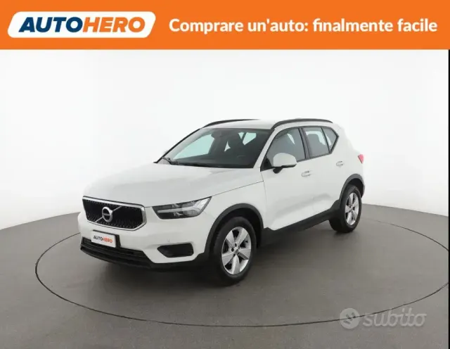 Volvo XC40 (2017-->)