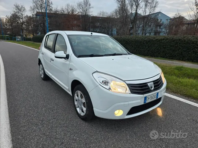 Dacia Sandero 1ª serie