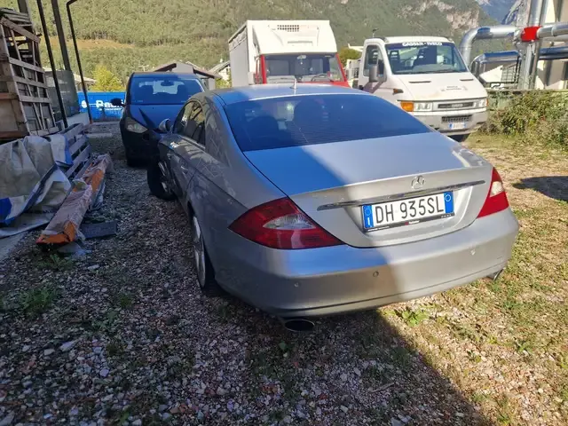 Mercedes-Benz CLS 320
