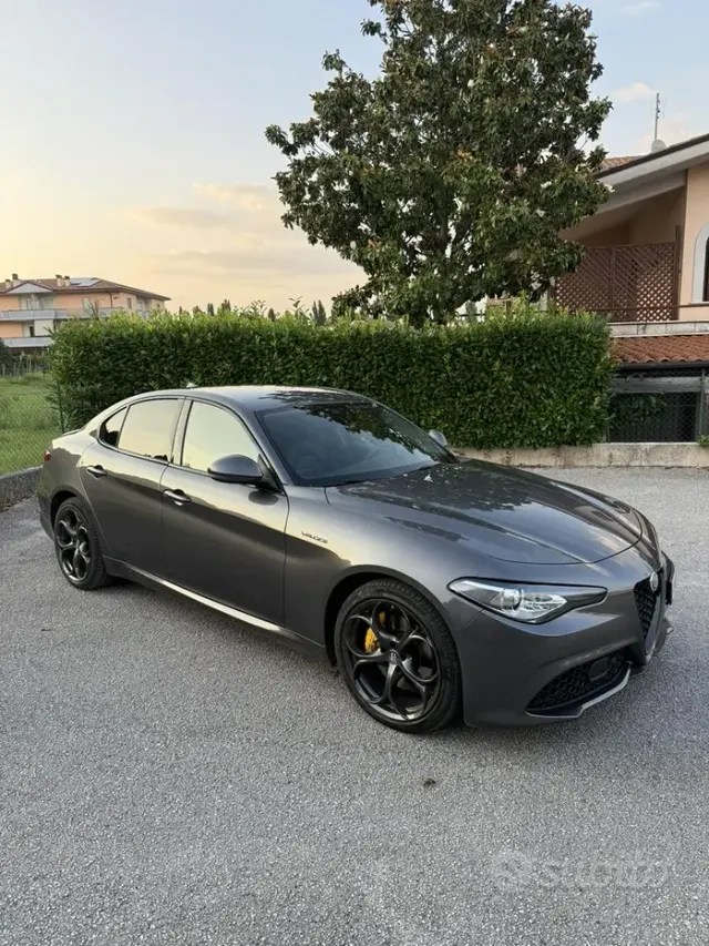 Alfa Romeo Giulia (2016)