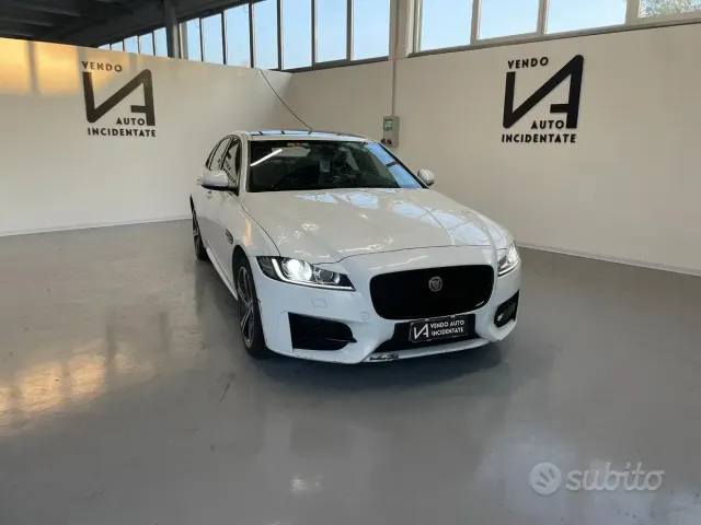 Jaguar XF 2ª serie (X260)