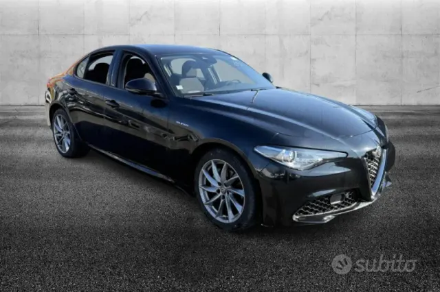 Alfa Romeo Giulia (2016)