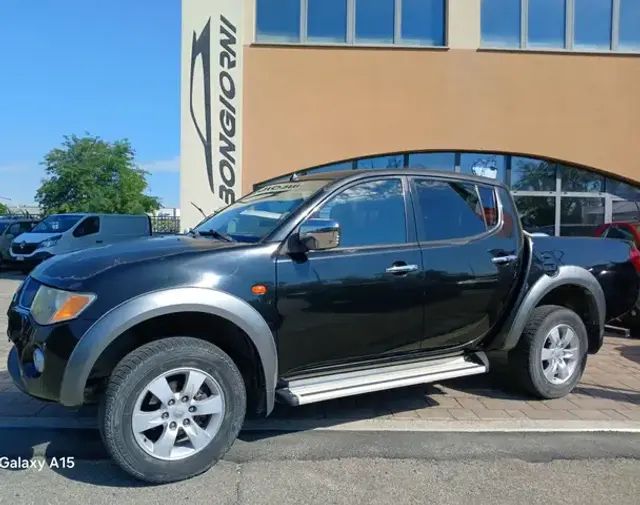 Mitsubishi L200