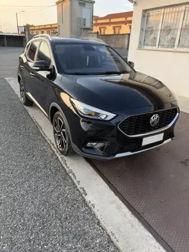 MG ZS