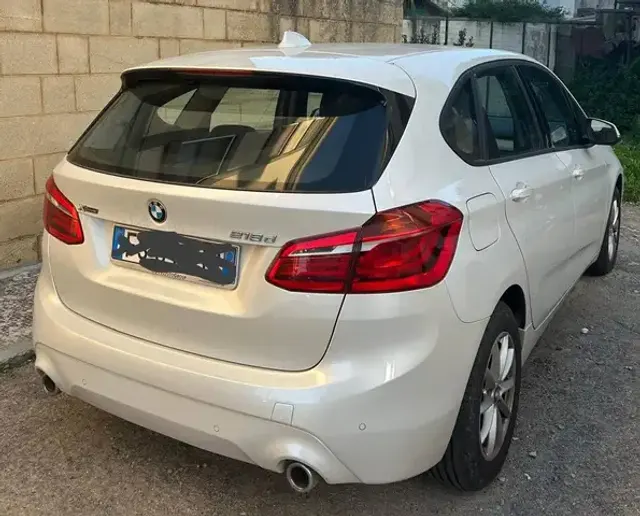 BMW 218