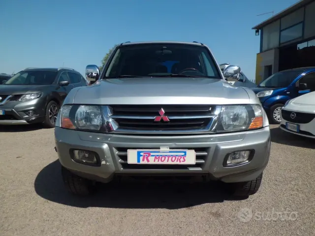 Mitsubishi Pajero (2000-2007)