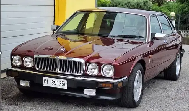 Jaguar XJ6