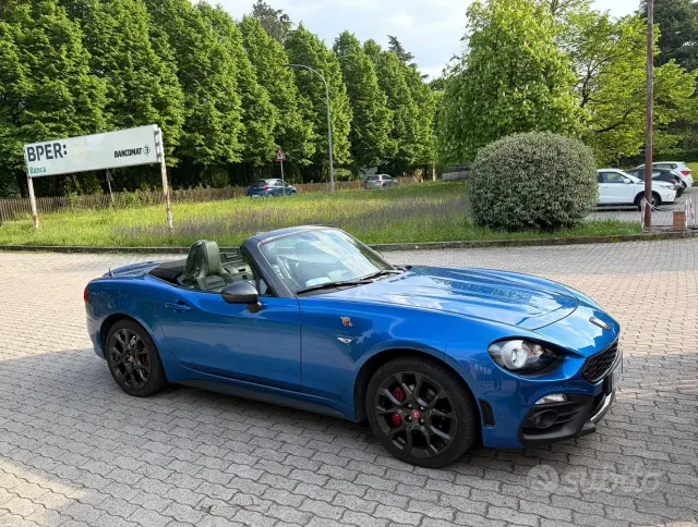 Abarth 124 Spider
