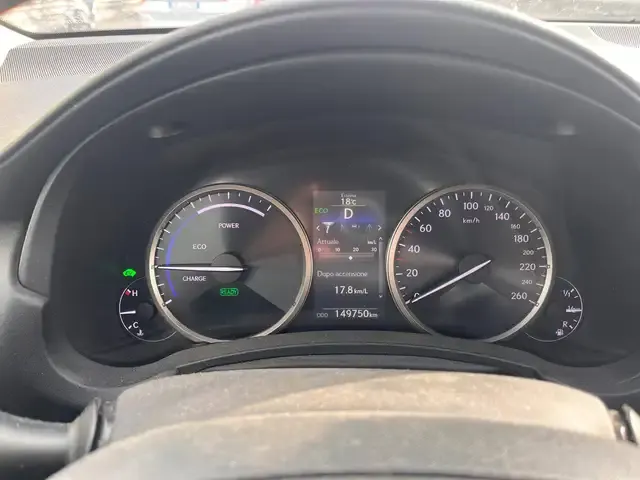 Lexus NX 300h