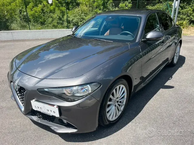 Alfa Romeo Giulia (2016)
