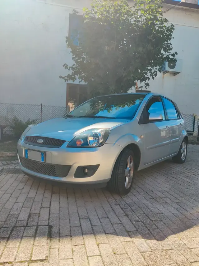 Ford Fiesta 5ª serie