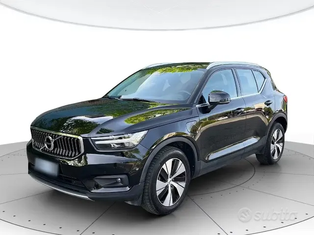 Volvo XC40 (2017-->)