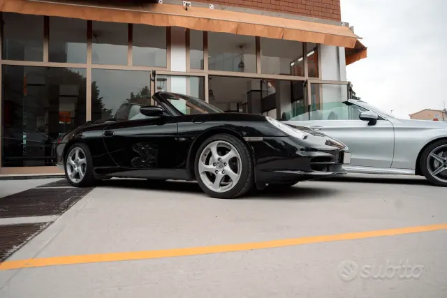 Porsche 911 (996)