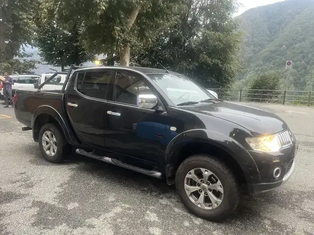 Mitsubishi L200