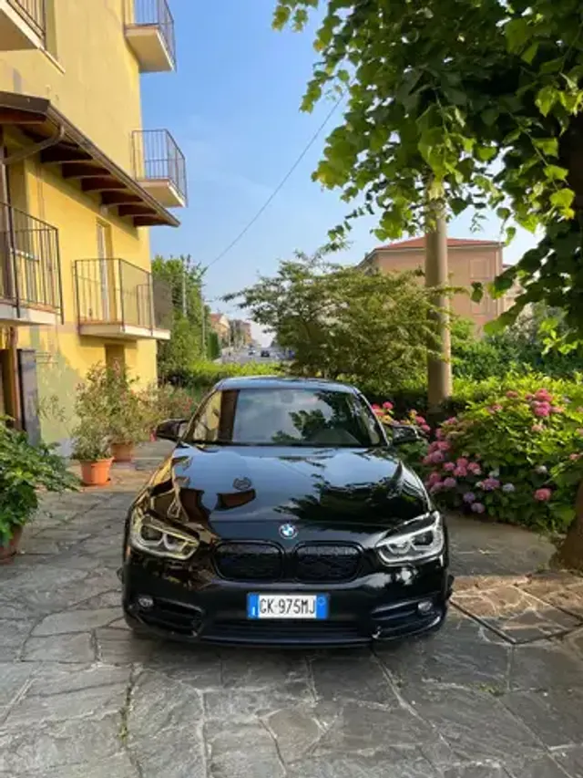BMW 114
