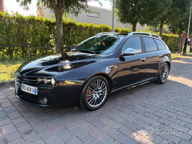 Alfa Romeo 159