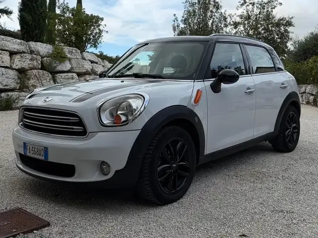 MINI Cooper D Countryman
