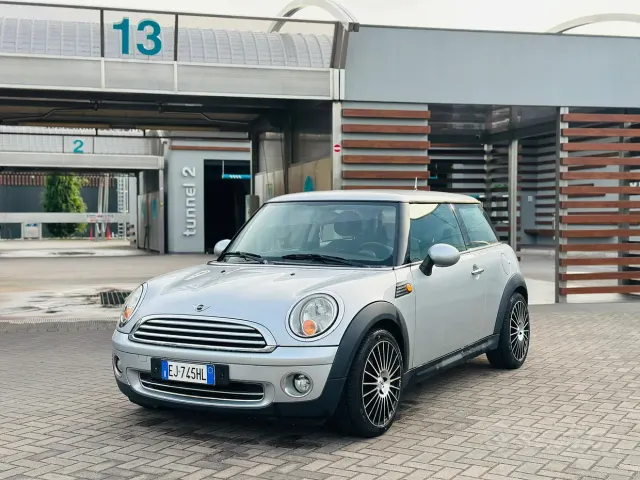 MINI Mini 3ª serie (R56)