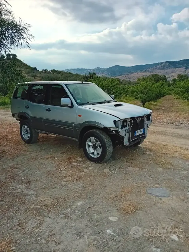 Nissan Terrano II