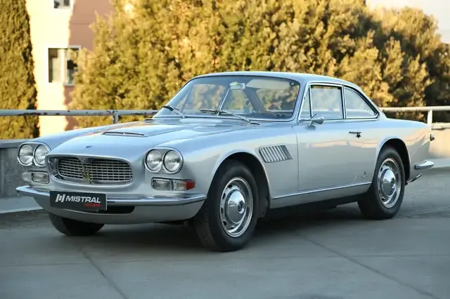 Maserati Coupe