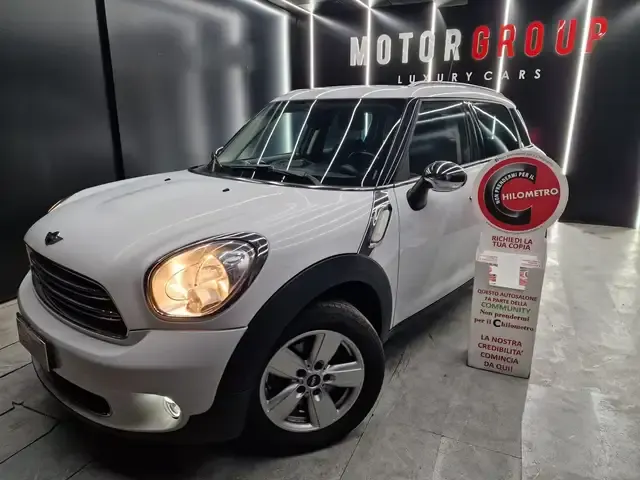 MINI One Countryman