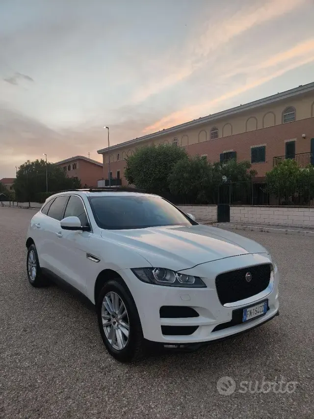 Jaguar F-Pace (X761)