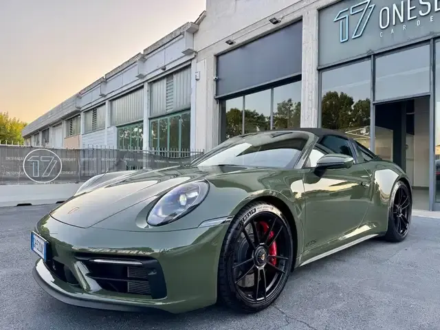 Porsche 992