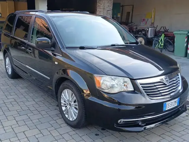Lancia Voyager