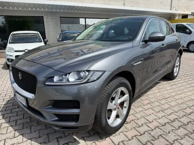 Jaguar F-Pace (X761)