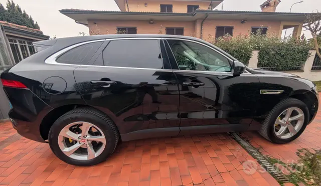 Jaguar F-Pace (X761)