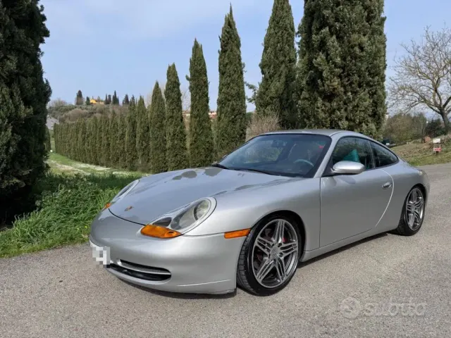 Porsche 911 (996)