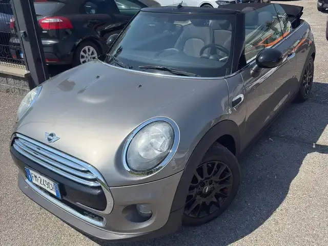 MINI Cooper D Cabrio