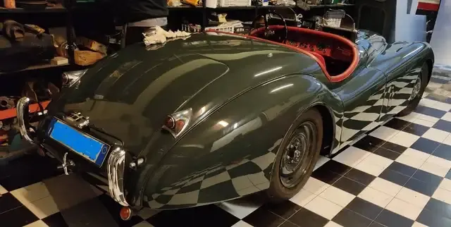 Jaguar XK