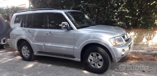 Mitsubishi Pajero (2000-2007)