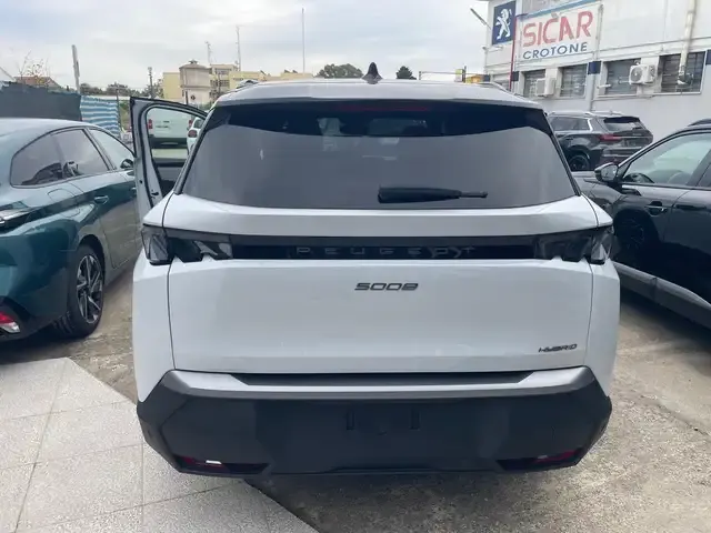 Peugeot 5008