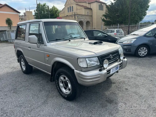 Hyundai Galloper