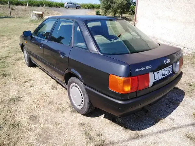 Audi 80