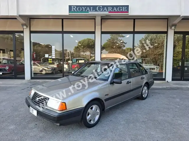 Volvo 440