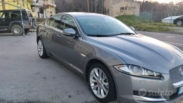 Jaguar XF 2ª serie (X260)