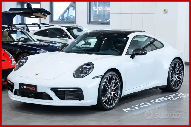 Porsche 911 (992)