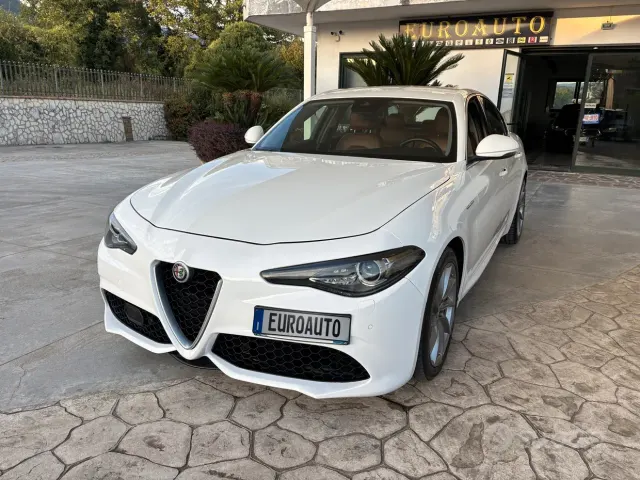Alfa Romeo Giulia (2016)