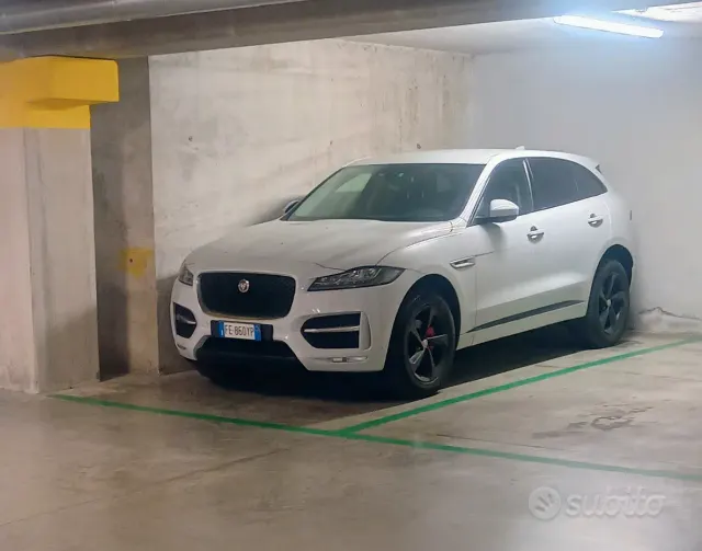 Jaguar F-Pace (X761)