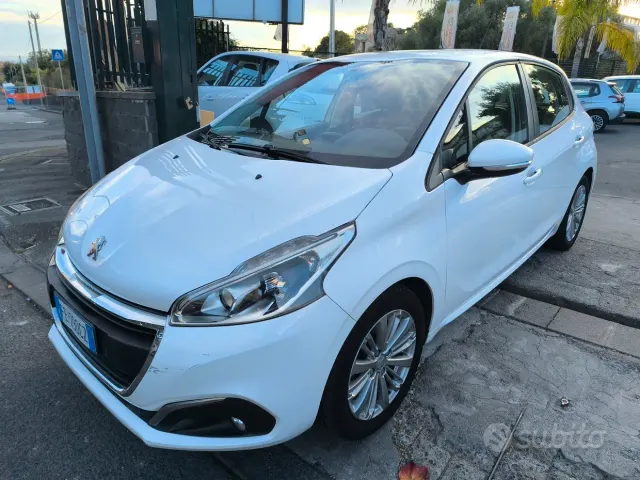 Peugeot 208 1° serie