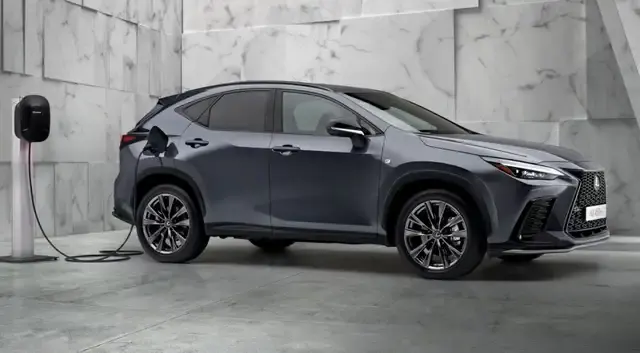 Lexus NX 450h+
