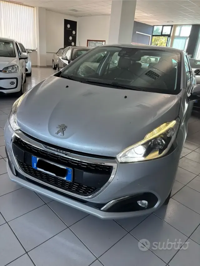 Peugeot 208 1° serie