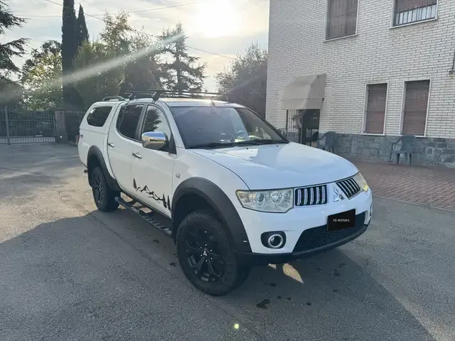 Mitsubishi L200