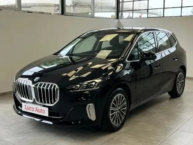 BMW 225